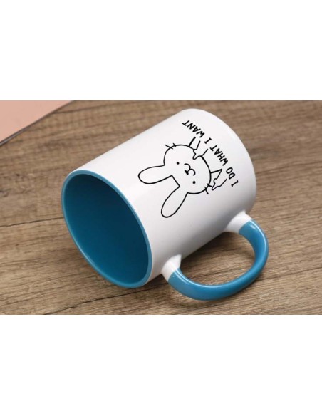 Mug blanc et bleu "Je fais ce que je veux" et motif lapin doigt d'honneur