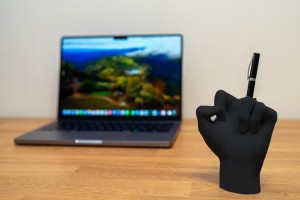 Porte-stylo amusant doigt d'honneur noir 2